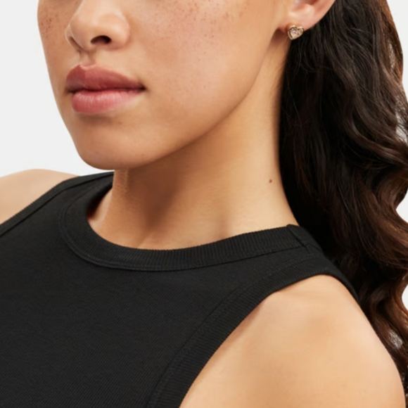 COACH PAVE HEART STUD EARRINGS IN GOLD & PINK - BRAND NEW! MAKES A GREAT GIFT! - Picture 2 of 2